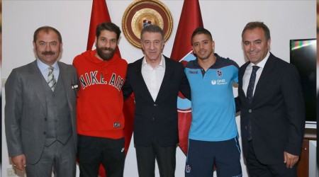 Olcay ve Ibanez'e veda edildi