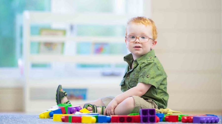 Otizmde dikkat �eken art��