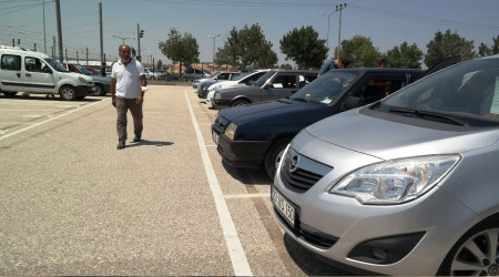 Oto pazarnda araba ok alc yok