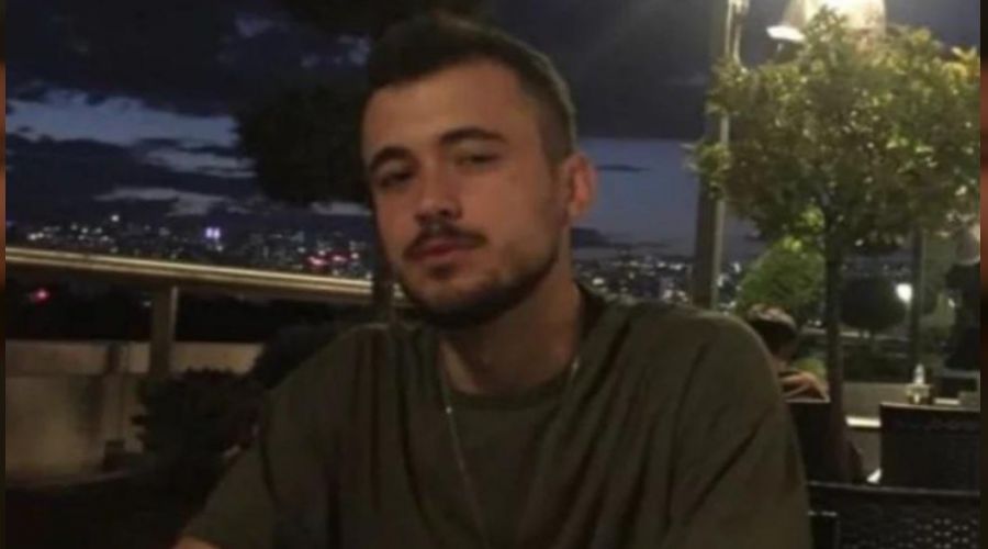 Otomobilin çarptığı motokurye hayatını kaybetti