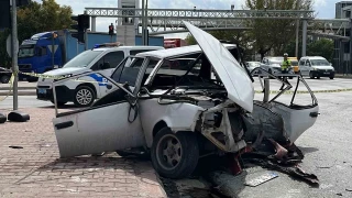 Otomobiller hurdaya döndü: 3'ü ağır 4 yaralı