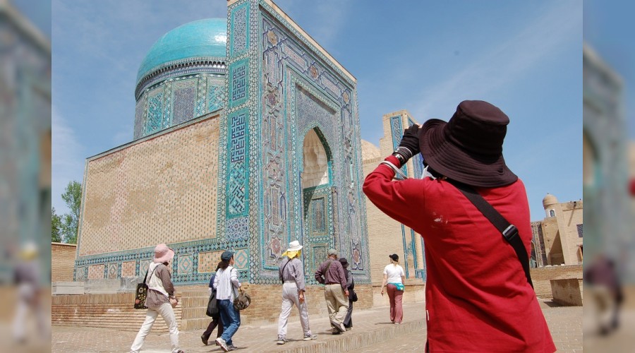 �zbekistan turizmde atakta