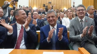 �zg�r �zel'in A tak�m�ndan K�l��daro�lu y�netiminin 'Tedbir var, kurultay karar� al�namaz' a��klamas�na tepki