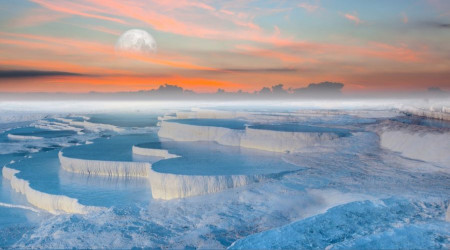 Pamukkale'de 3 katl bina mahkemeden satlktr