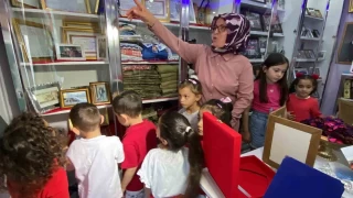 Şehit oğlunun hasretini böyle gideriyor