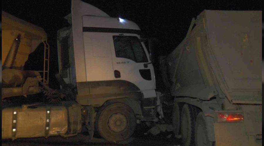 Şile otoyolunda hafriyat kamyonu kazası