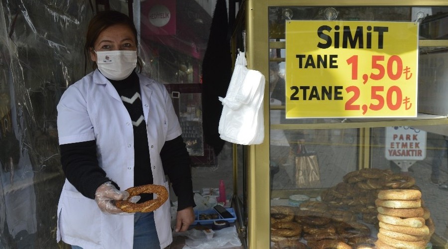 Simit zamm� sat��lar� yar�ya indirdi