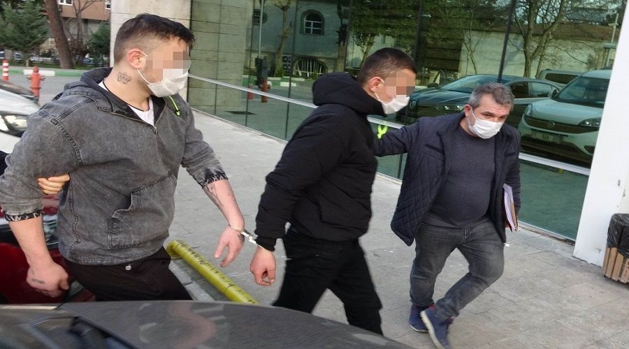 S�ra beklerken 18 bin liras� �al�nd�