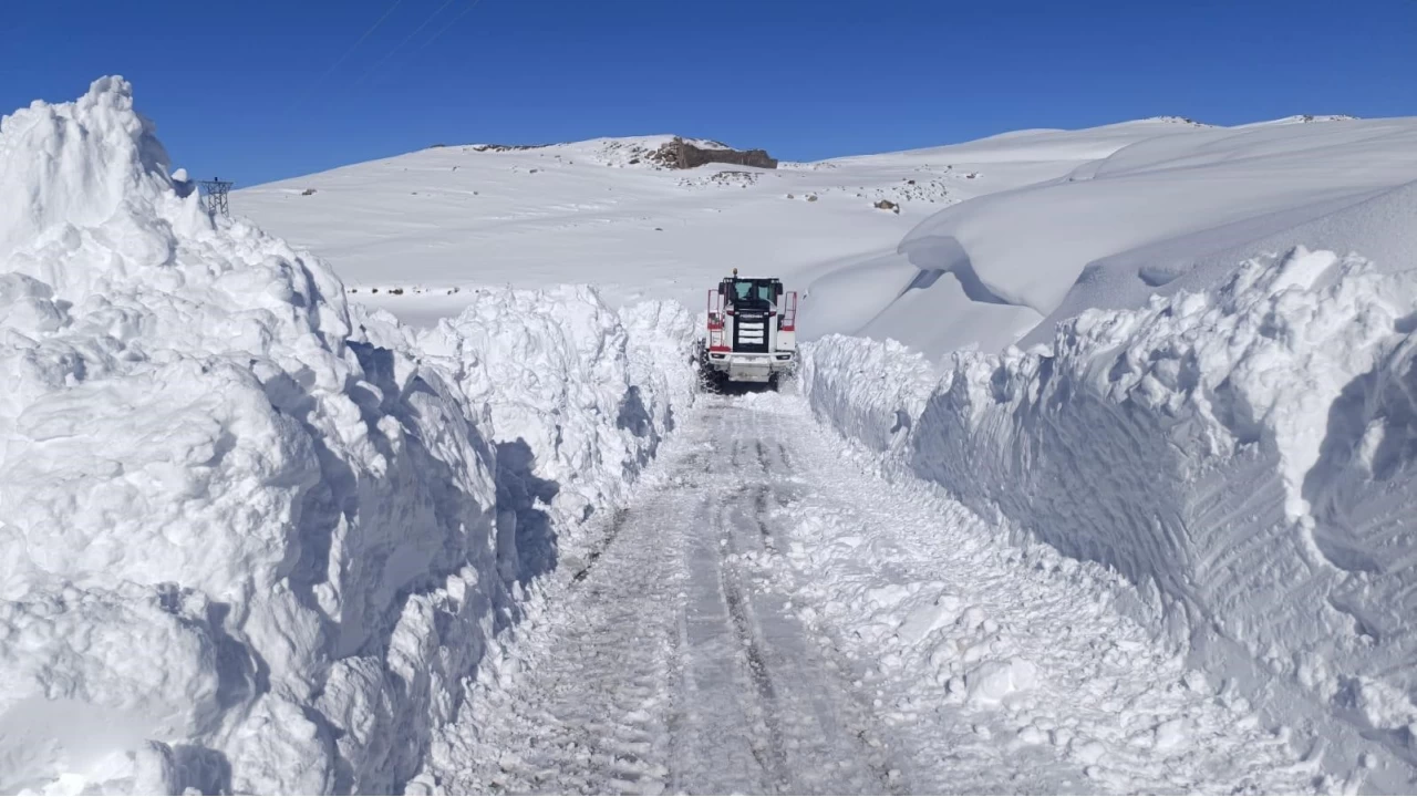 ��rnak'ta kar kal�nl��� 1 metreyi a�t�