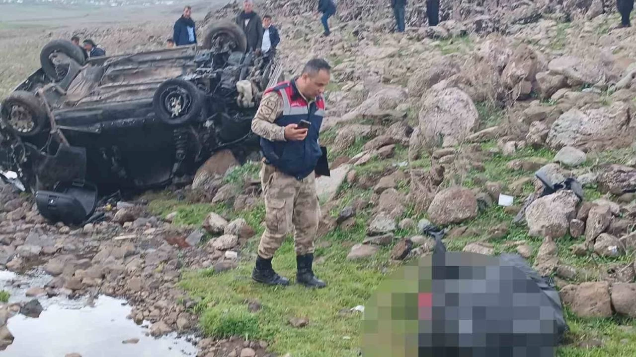Siverek'te bayram�n ilk g�n�nde bilan�o a��r oldu: 1 �l�, 11 yaral�