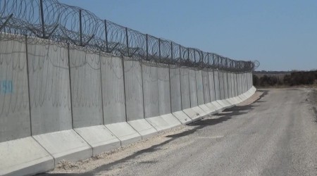 Suriye sınırına 832 kilometre duvar
