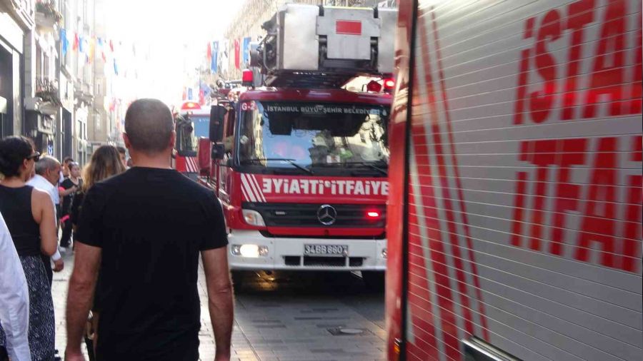 Taksim'de otelde yangn