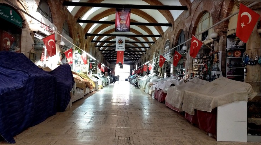 Tarihi çarşı esnafı kepenk kapattı