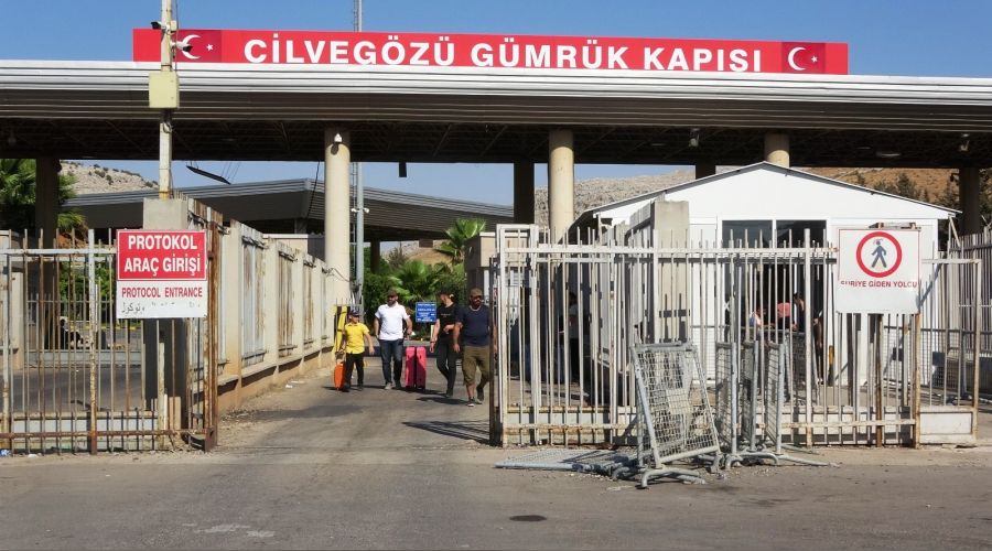 Tatili biten Suriyeliler Türkiye'ye dönüyor