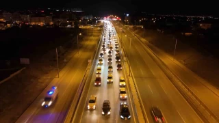Tatilin son gecesinde trafik younluu zirve yapt: 43 ilin gei gzergah havadan grntlendi