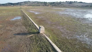 Terkos Gl'nde su ekilince tarihi su kanallar gn yzne kt