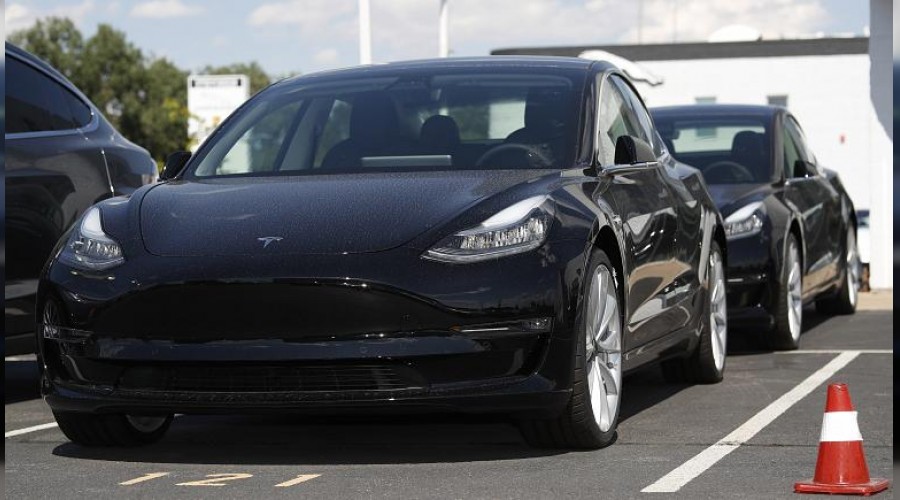 Tesla, 'Model 3' teslimat�na ba�l�yor