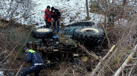 Torunlarn okul servisine gtrrken uuruma yuvarland