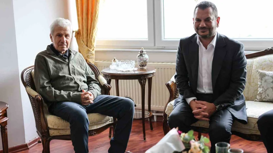 Trabzonspor eski ba�kan� Atay Aktu� hayat�n� kaybetti