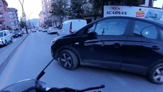 Trafik tart��mas�nda ger�e�i kask kameras� ortaya ��kard�