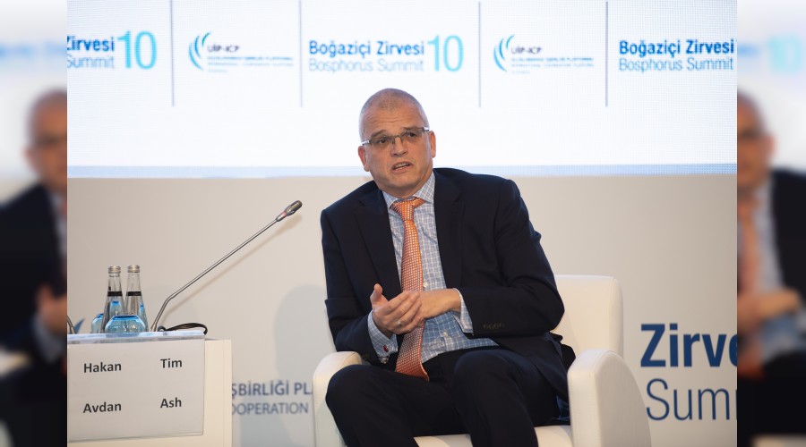 Trump'�n d�nyaya zarar� 800 milyar dolar