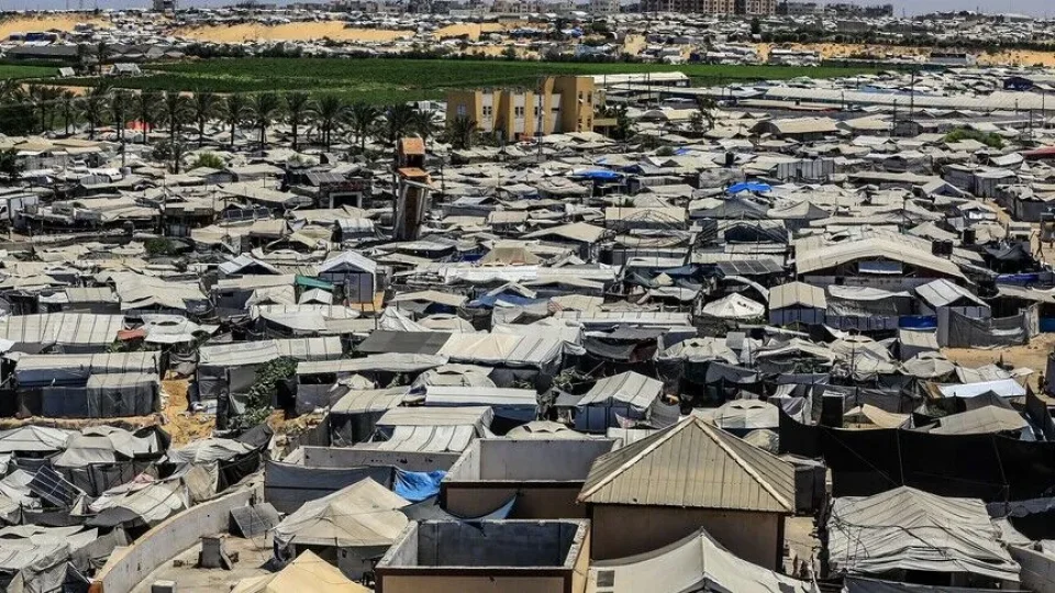 Türkiye ve 7 ülkenin dışişleri bakanları, İsrail'in Gazze'de tıbbi ve sivil altyapıyı hedef alan saldırılarını ve uluslararası insani hukuk ihlallerini en güçlü şekilde kınadı