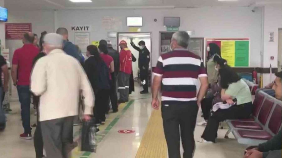 �� fabrikada yemekten zehirlenen 180 i��i hastanelik oldu