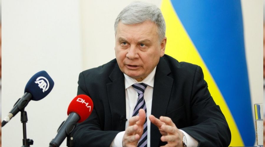 Ukrayna Savunma Bakan� istifa etti