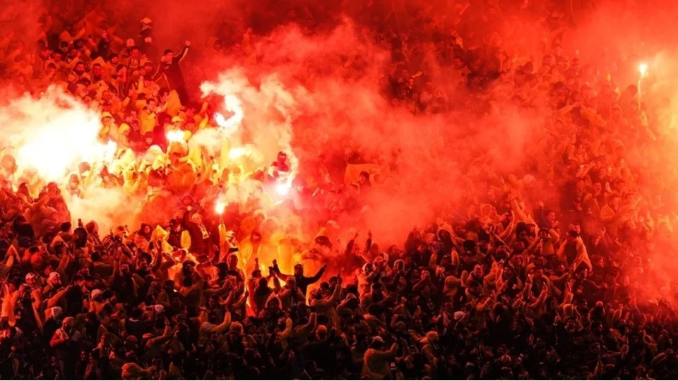 ultrAslan'dan Liverpool'a unutamayacaklar� s�rpriz