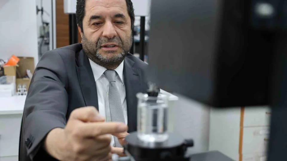 Üretilen yerli ince film kaplama cihazı dünyaya ihraç ediliyor
