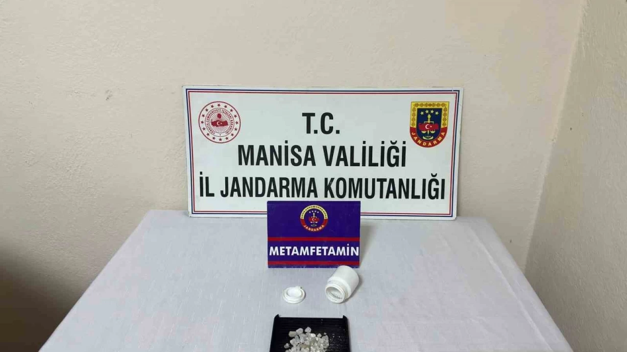 Uyu�turucu tacirine jandarma engeli