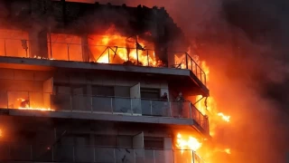 Valensiya'daki apartmanda çıkan yangında 4 kişi öldü