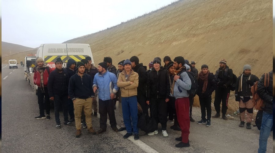 Van'da 41 kaçak göçmen yakalandı