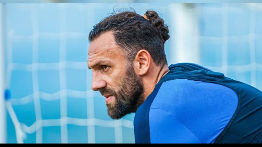 Vedat Muriqi'den arpc soru