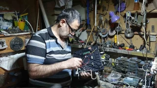 Yarım asırdır antika eşyalara hayat veriyor