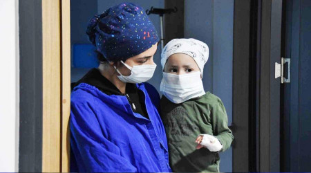 2 yaşında 2 kanser teşhisi konuldu