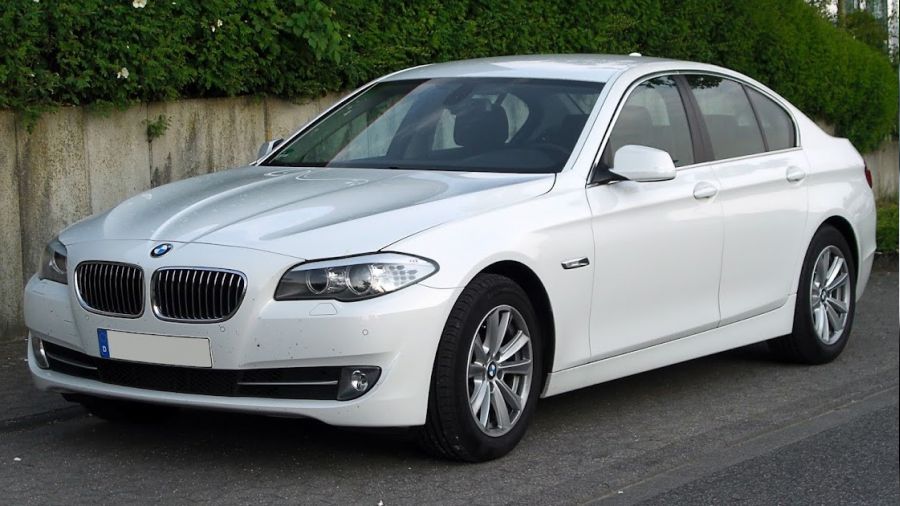 2015 Model BMW 520 İ Sedan 1.6 170 tipli araç icradan satılıktır