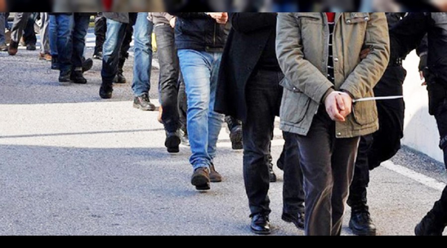 295 muvazzaf askere gözaltı kararı