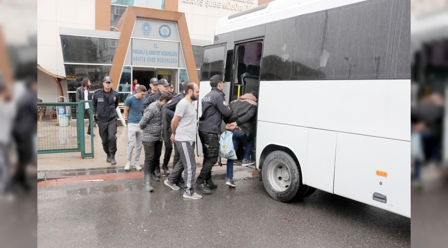 42 otomobil alan ete kertildi