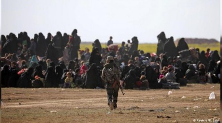62 bin sivil, mülteci kampına akın etti