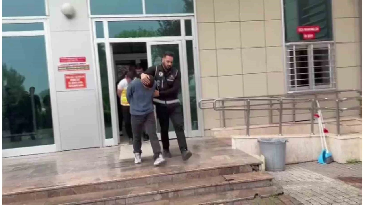 Adana'da silah ticareti yapan 3 ��pheli tutukland�