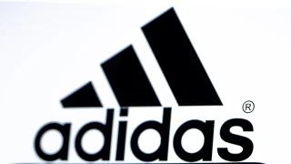 Adidas��n, 2021'de Gazze'ye y�nelik sald�r�lara kat�lan ve �srail ordusunda g�rev yaparken baca��n� kaybeden askeri, �irketin reklam y�z� yapmas�na tepkiler art�yor