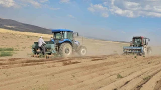 Adilcevaz'da bu�day ekim sezonu ba�lad�