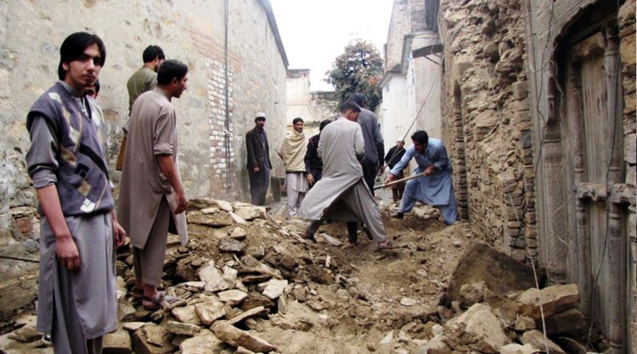 Afganistan'da 5.6 b�y�kl���nde deprem: 12 �l�