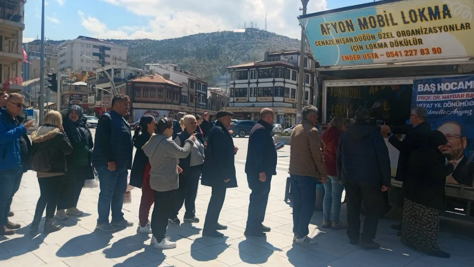 Afyonkarahisar�da BTP�nin kurucu lideri Prof. Dr. Haydar Ba��a anma program��