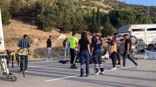 Akşam yapılacak nişan törenine hazırlanan gelin ve damat adayı feci kazada hayatını kaybetti