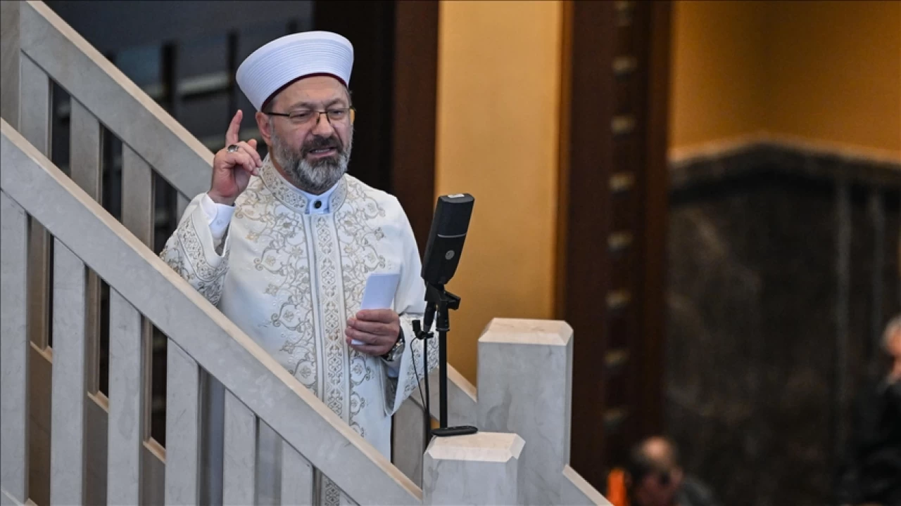 Ali Erbaş'ın Kelime-i Şehadet'i yanlış mı okudu?