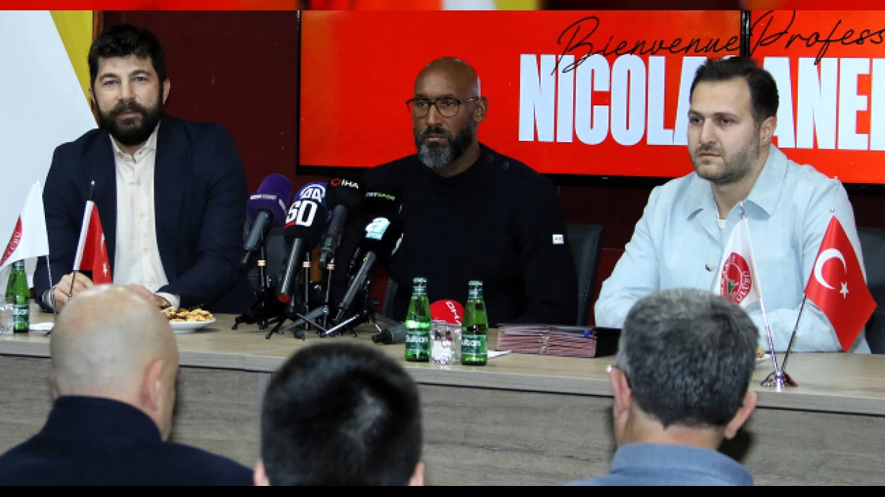 Anelka Ümraniyespor'a imzayı attı