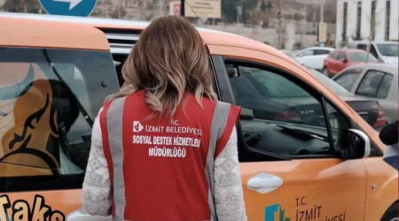 Anne Taksi hizmeti ebeveynlerin yzn gldryor