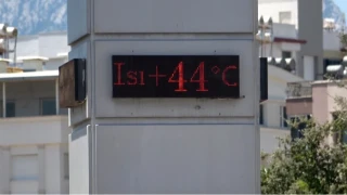 Antalya'da termometreler 44 dereceyi gördü